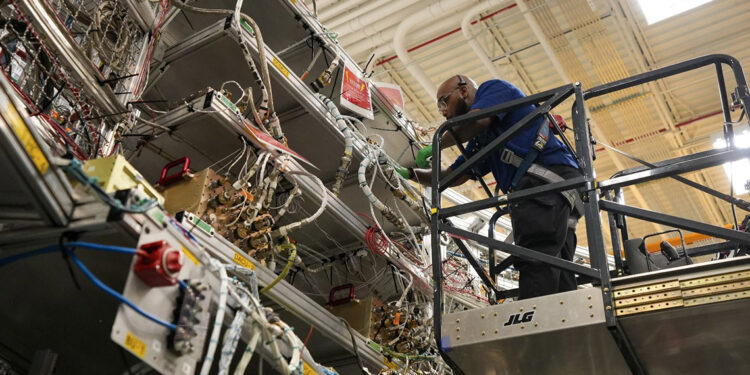 Artemis II roket uçuş yazılımı, ilk testi geçti