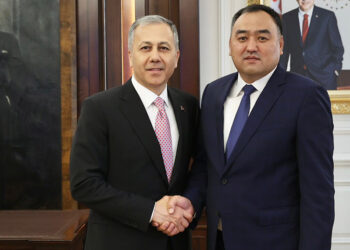 Bakan Yerlikaya, Kırgızistan İçişleri Bakanı ile görüştü