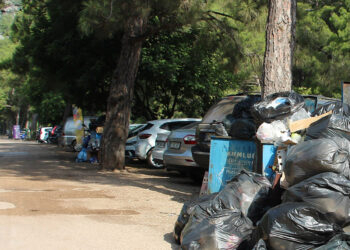 Bayram tatilinde Antalya'da toplanan çöp yüzde 40 arttı