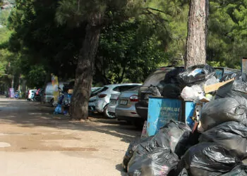 Bayram tatilinde antalya'da toplanan çöp yüzde 40 arttı