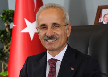 Bayramda telefon görüşmeleri 21 milyar dakikayı buldu