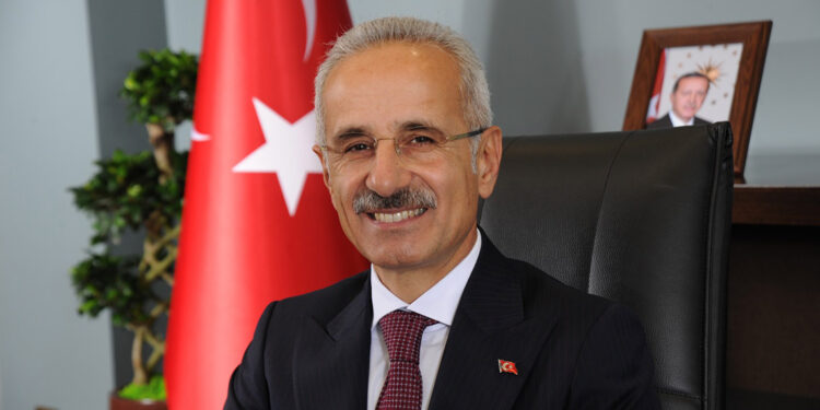 Bayramda telefon görüşmeleri 21 milyar dakikayı buldu