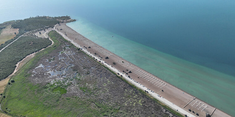 Beyşehir Gölü sahili, Ege ve Akdeniz'i aratmıyor