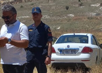 Boşanma aşamasındaki eşini boğarak öldürdü