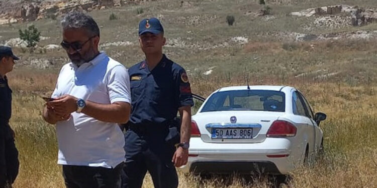 Boşanma aşamasındaki eşini boğarak öldürdü