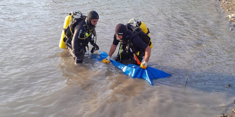 Bursa'da baraj gölüne giren Hüseyin boğuldu