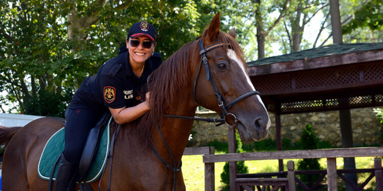 Bursa'nın güvenliği kadın süvarilere emanet