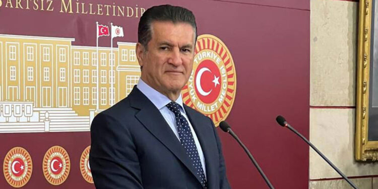 CHP'deki tartışmaları koltuk mücadelesi olarak görüyorum