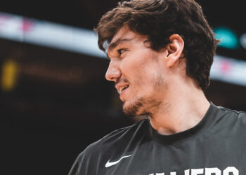 Cedi Osman'ın yeni takımı San Antonio Spurs