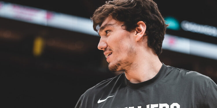 Cedi Osman'ın yeni takımı San Antonio Spurs