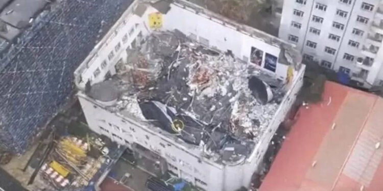 Çin’de spor salonunun çatısı çöktü: 11 ölü, 4 yaralı