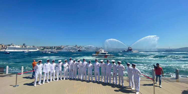 Denizcilik ve Kabotaj Bayramı Sarayburnu'nda kutlandı