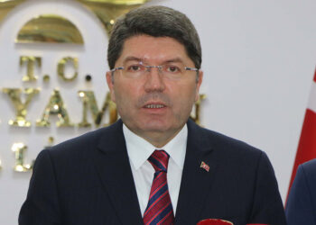 Deprem soruşturmalarında 351 kişi tutuklandı