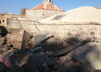 Depremde hasar gören tarihi yapılar için inşa süreci başlıyor