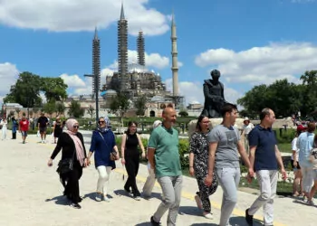 Edirne'ye bayramda inanç ve gastronomi turizmi akını