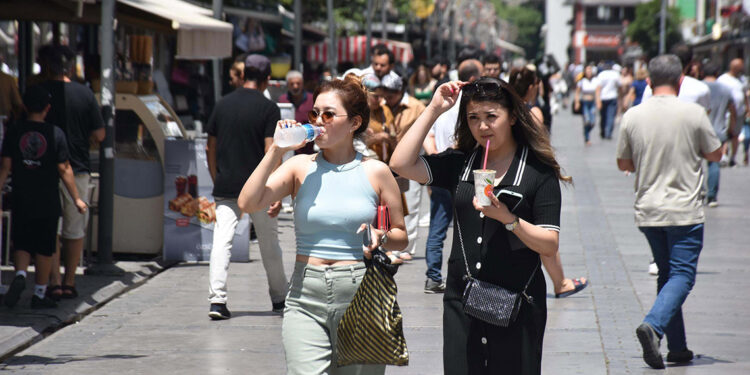 'El Nino' etkisi ile 2024'te sıcaklık rekorları kırılacak