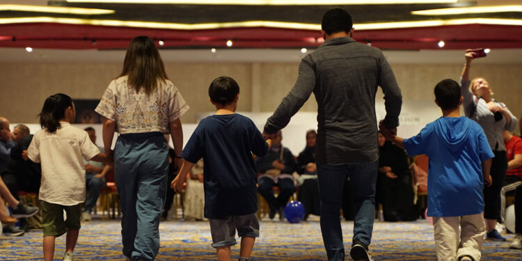 Engelli bireyler için ‘Miss&Mr Down +1 Defilesi’  