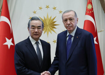 Erdoğan Çin Dışişleri Bakanı Yi'yi kabul etti