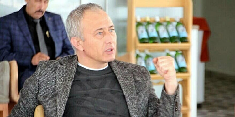 Eski Gökçeada Belediye Başkanı tahliye edildi