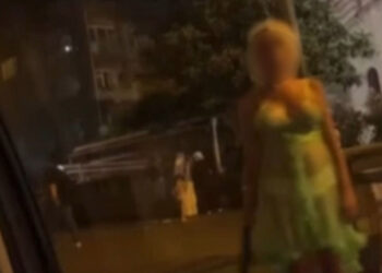 Fatih'te kadınlara yangın tüpüyle saldırdılar