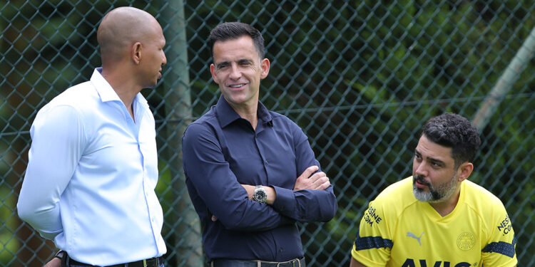 Fenerbahçe'nin yeni sportif direktörü Mario Branco oldu