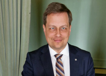 Finlandiya Ekonomi Bakanı istifa etti