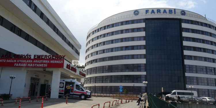 Göğsüne yorgun mermi isabet eden Alperen yaralandı