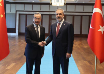 Hakan Fidan Çinli mevkidaşı Yi ile görüştü
