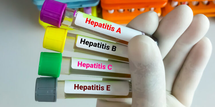 Hepatitte aşılama, kronik enfeksiyonları önlüyor