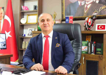 İncirliova Belediye Başkanı Aytekin Kaya, İYİ Parti’den istifa etti