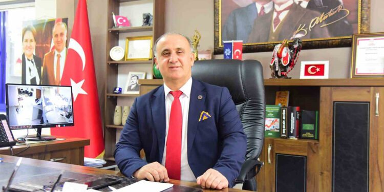 İncirliova Belediye Başkanı Aytekin Kaya, İYİ Parti’den istifa etti