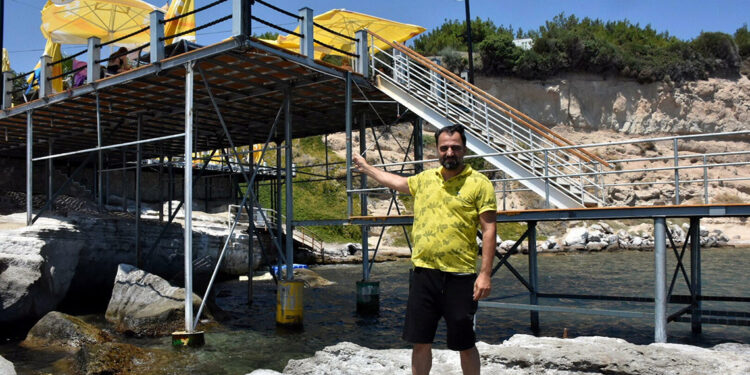 İzmir'de 'Fokların yuvasına iskele kuruldu' iddiası