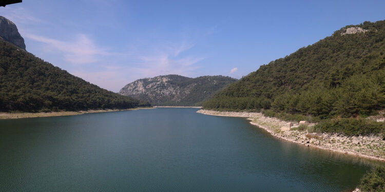 İzmir'in su kaynakları emin ellerde