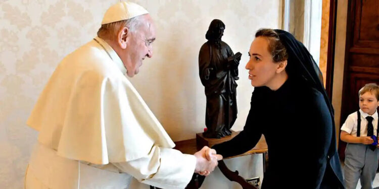 Julian Assange’ın eşi, Papa Francis ile görüştü