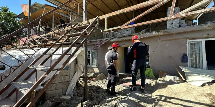 Kahramanmaraş'ta balkon çöktü: 1 ölü, 2 yaralı