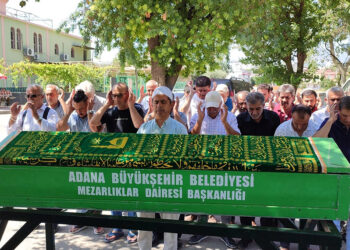 Karışan cenaze, yeniden toprağa verildi