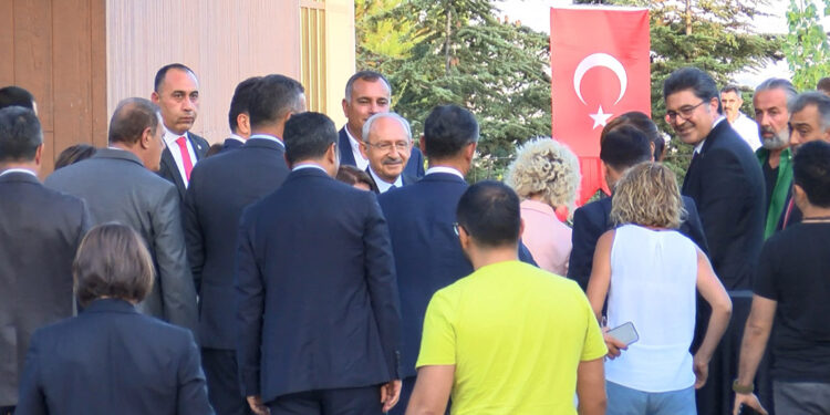 Kılıçdaroğlu CHP milletvekilleri ile Ankara'da buluştu