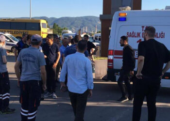 Körfez Belediyesi'nde iki personel birbirini vurdu