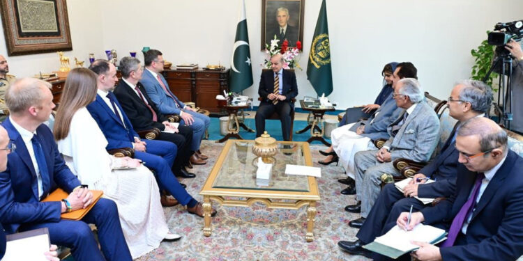 Kuleba Pakistan'ı ziyareti etti