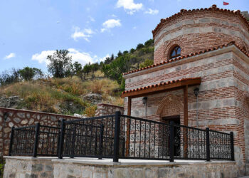 Kalecik Kazancı Baba türbesi ziyarete açıldı
