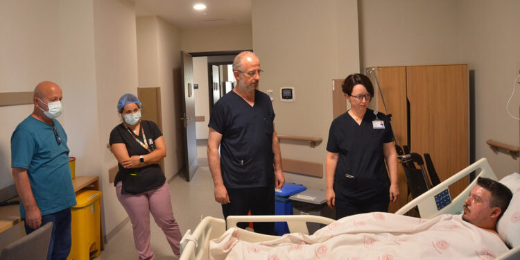 Mangal jelinin parlamasıyla yandı; 3 ameliyat geçirdi