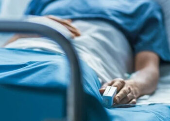 Muayene ve tedavi harcamaları yoksul kesimlere yük getiriyor