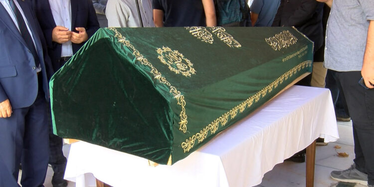 Mustafa Sabri Küçükaşçı son yolculuğuna uğurlandı