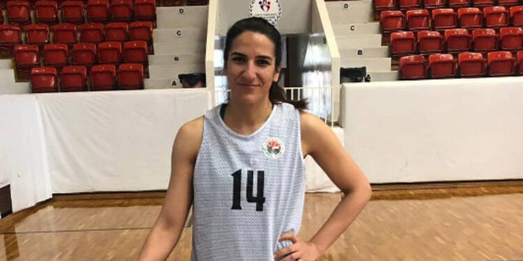 Otomobilin çarptığı basketbolcu Mihrace yaşamını yitirdi