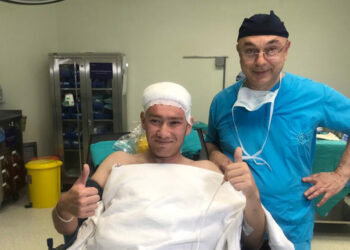 Parkinson’a Kalinka'yı söyleyerek veda etti