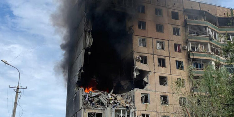 Rusya, Kryvyi Rih kentini vurdu: 4 ölü, 33 yaralı