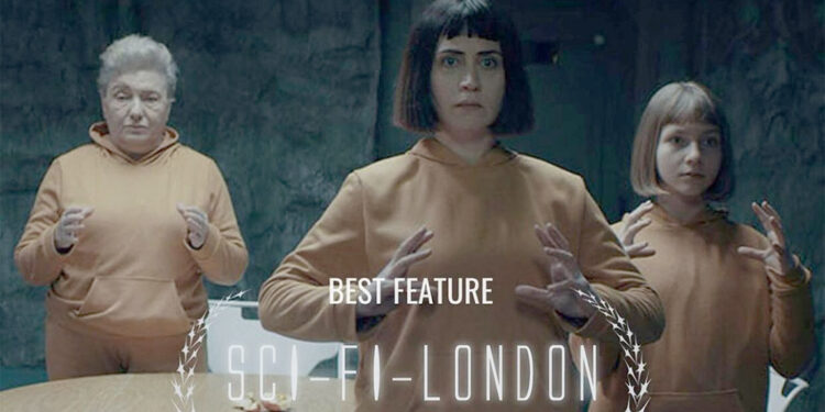 Alkışlar Selen Öztürk'e