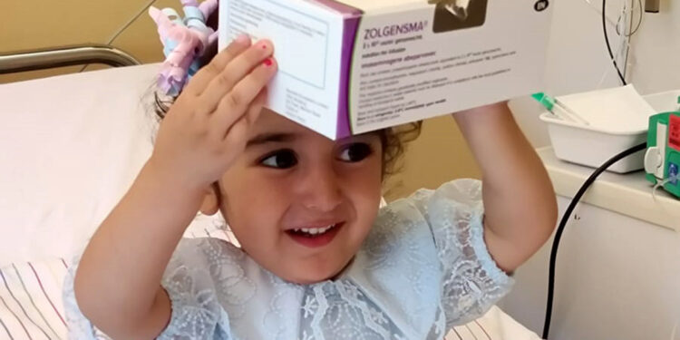 SMA ilacına kavuşan Asel, yürümeye çok hevesli