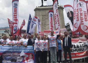 Sağlıkçılardan memur maaşı tepkisi