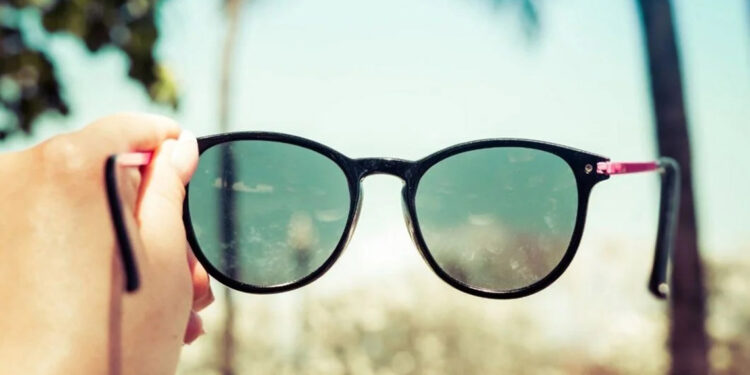 Sahte güneş gözlükleri hastalıklarına davetiye çıkarıyor